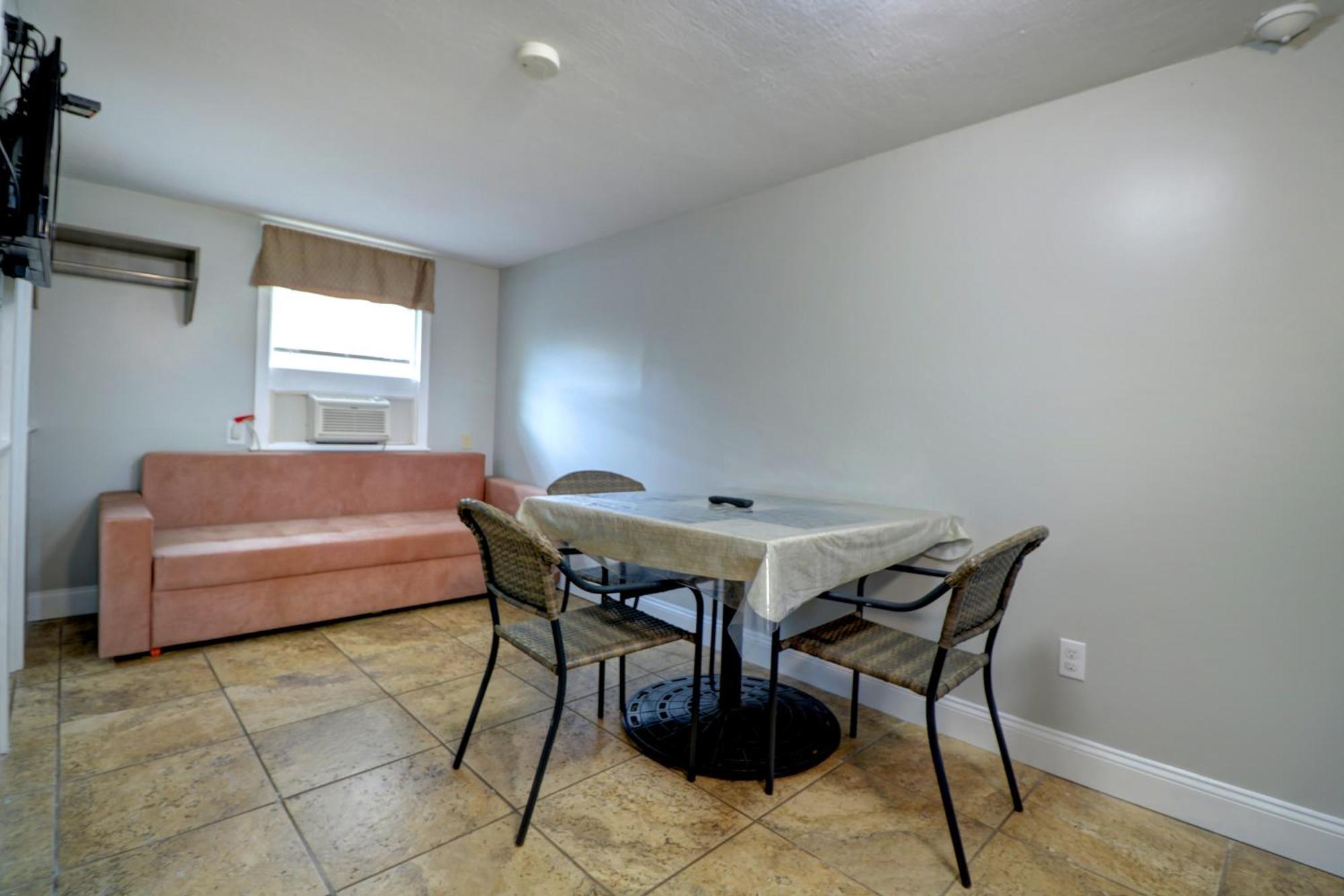 Windrift Motel West Yarmouth Bagian luar foto