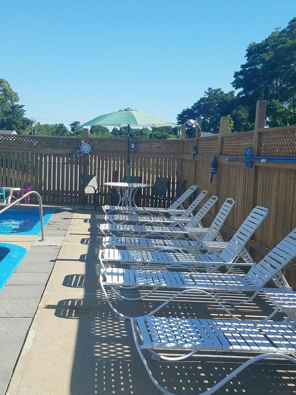 Windrift Motel West Yarmouth Bagian luar foto
