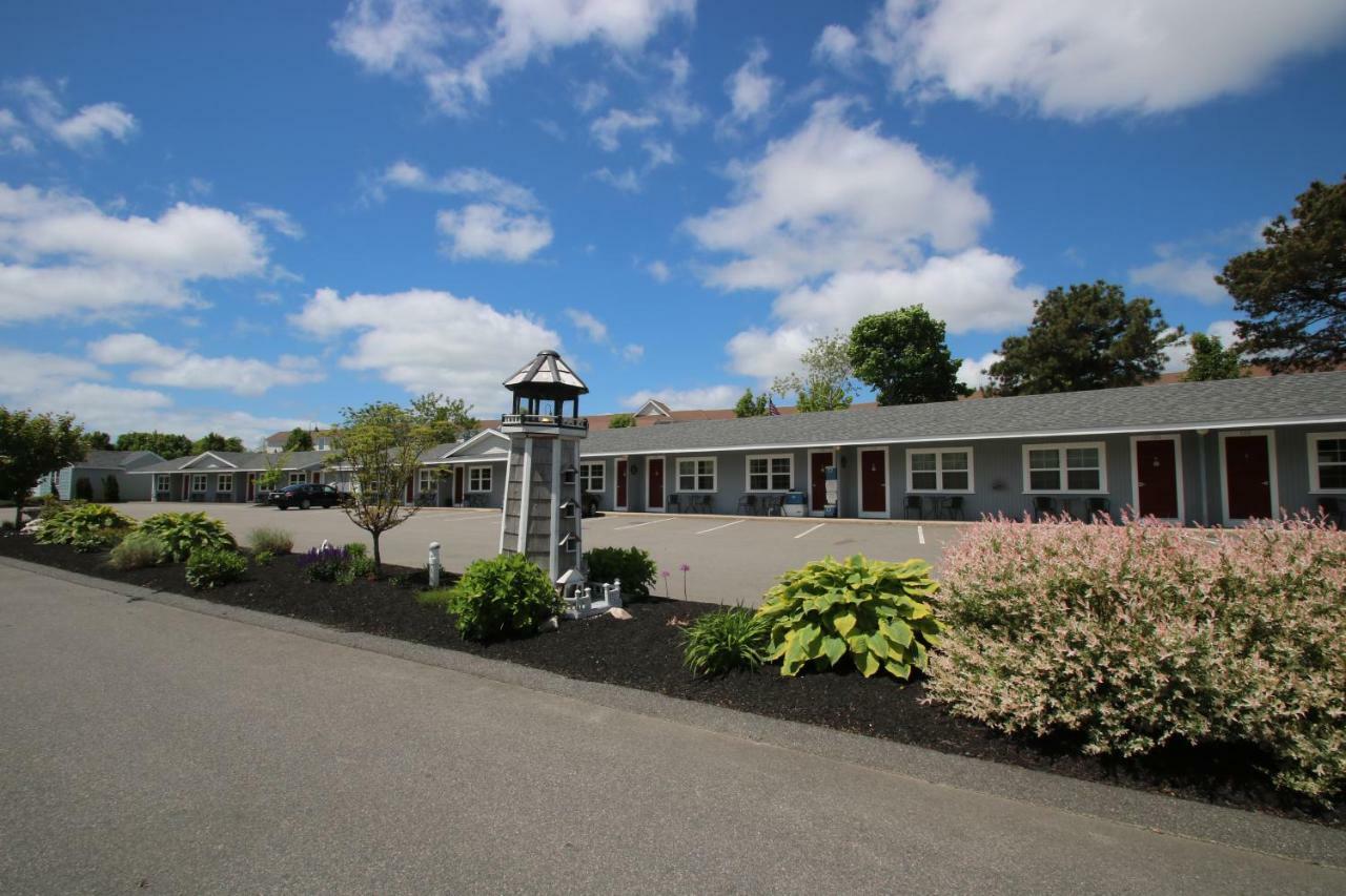 Windrift Motel West Yarmouth Bagian luar foto